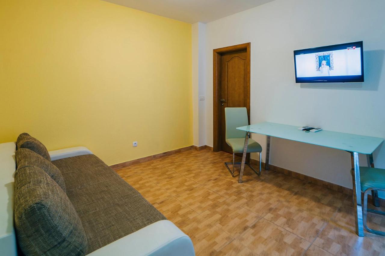 Apartments Luxur Center Baška Voda Exterior foto